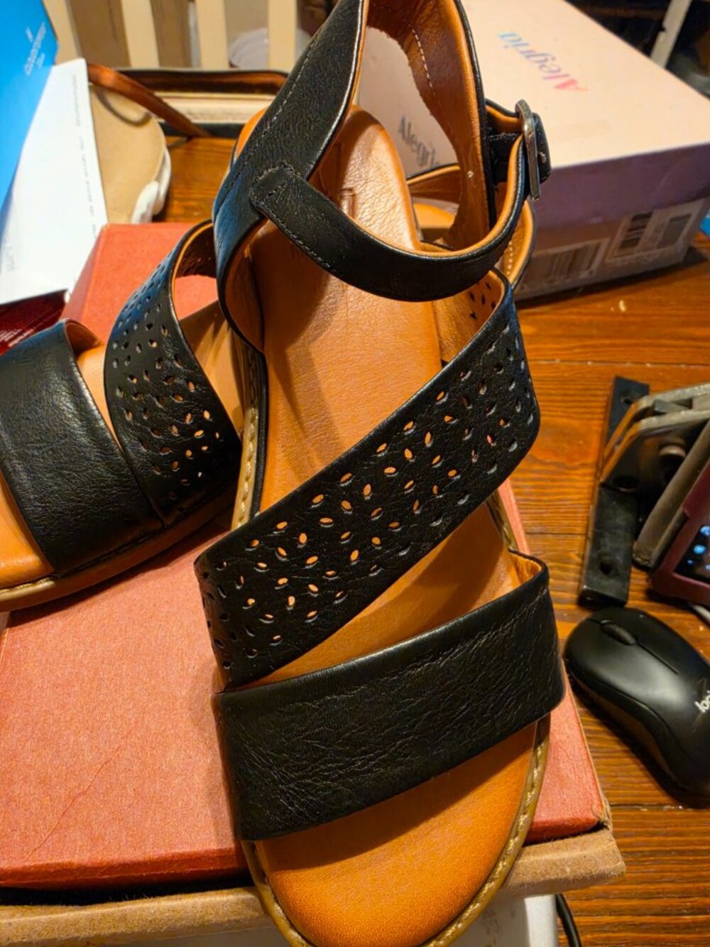Miz Mooz Black Leather Ankle Strap Sandals Women’s EU 39 US 8.5